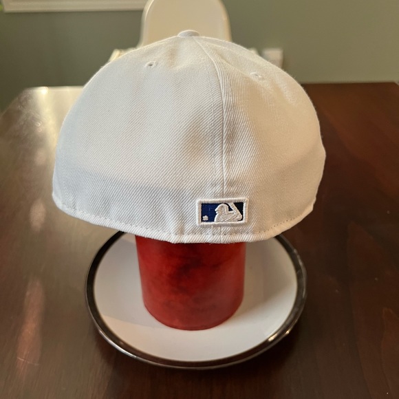 New Era fitted Blue Jays hat. - Picture 3 of 4